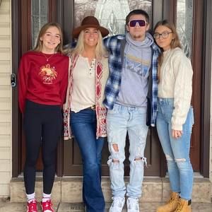 Meet your Posher, Tiffany